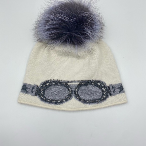 White Knit Hat Sparkle Sunglasses Fox Black and Grey Pom Pom - Picture 8 of 11